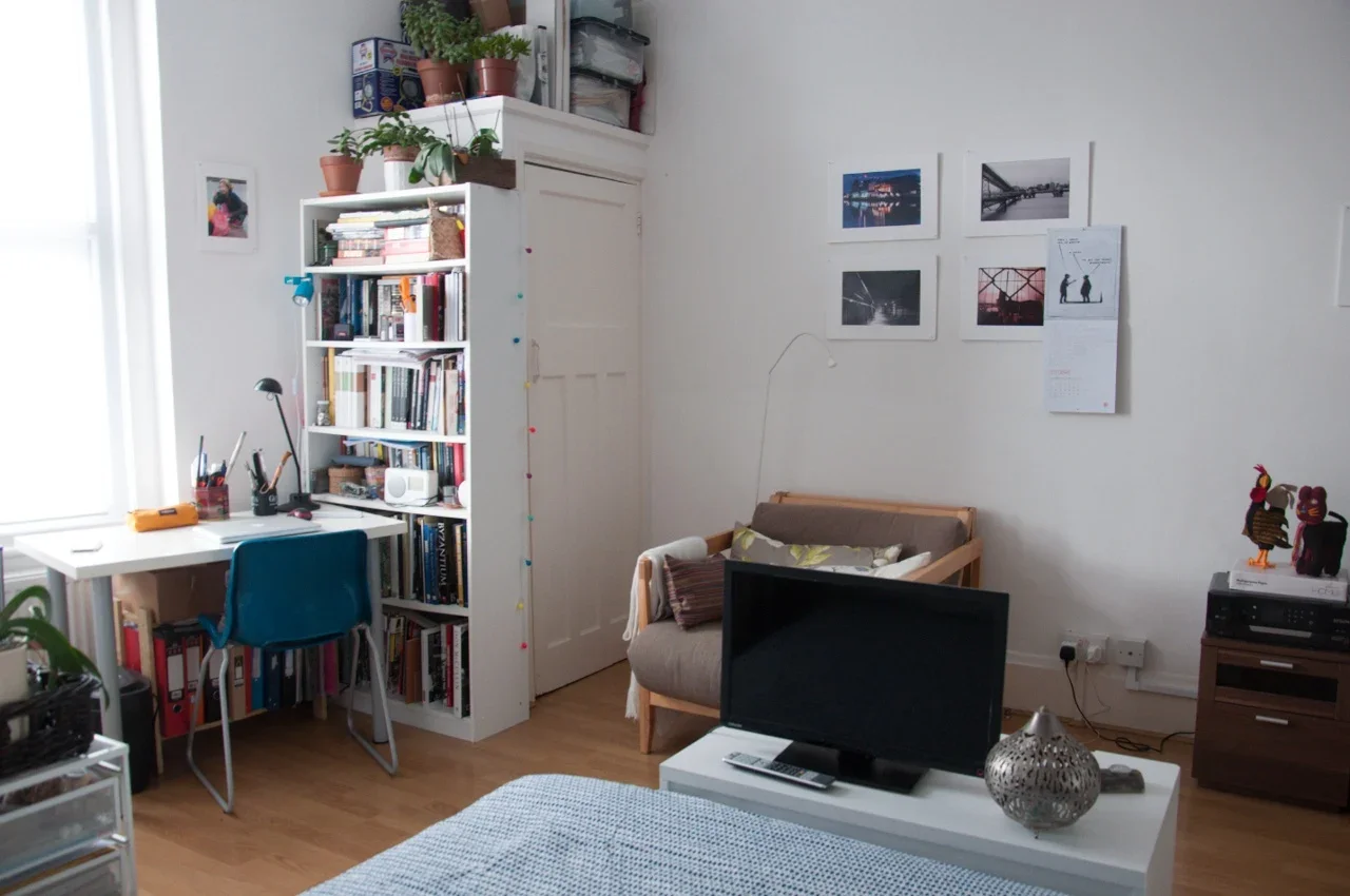 Flat Ormeley Road in Greater London