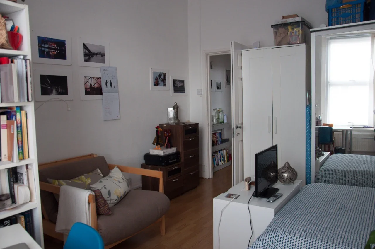 Flat Ormeley Road in Greater London