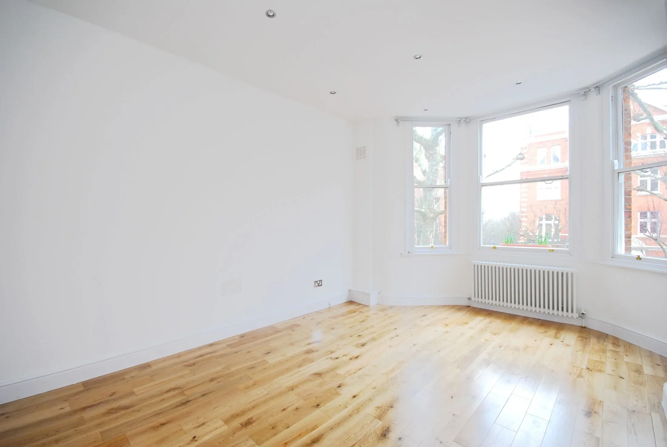 Flat Randolph Avenue in City of Westminster