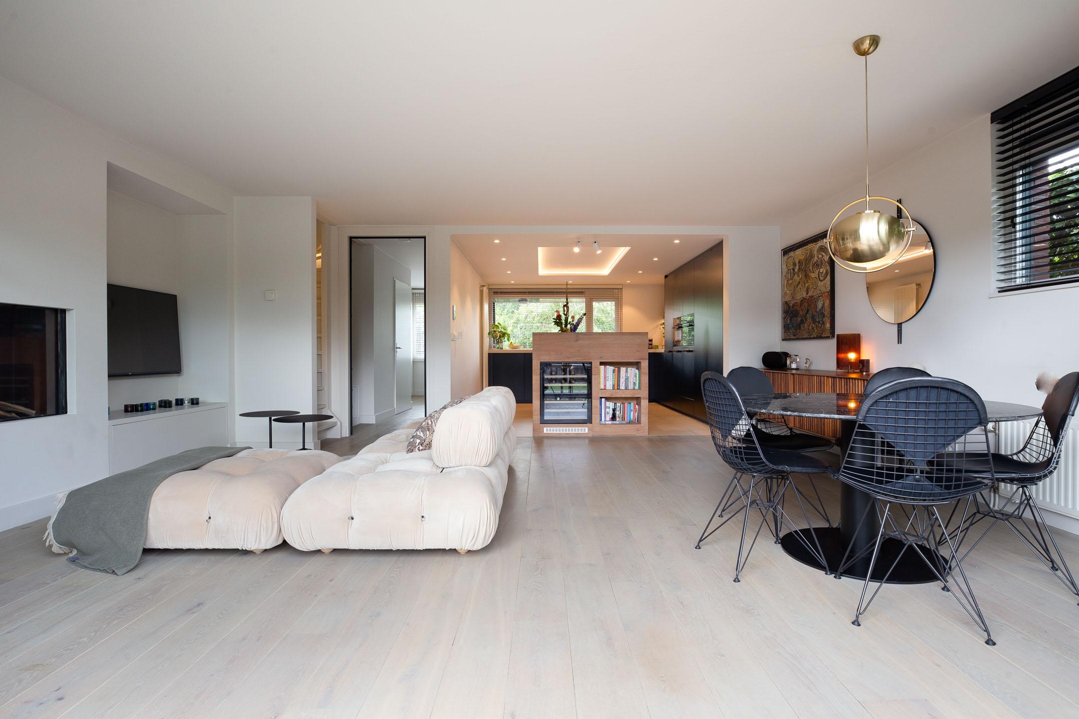 Twee-onder-één-kap te koop: Villa Waterviolier 25, Waalwijk