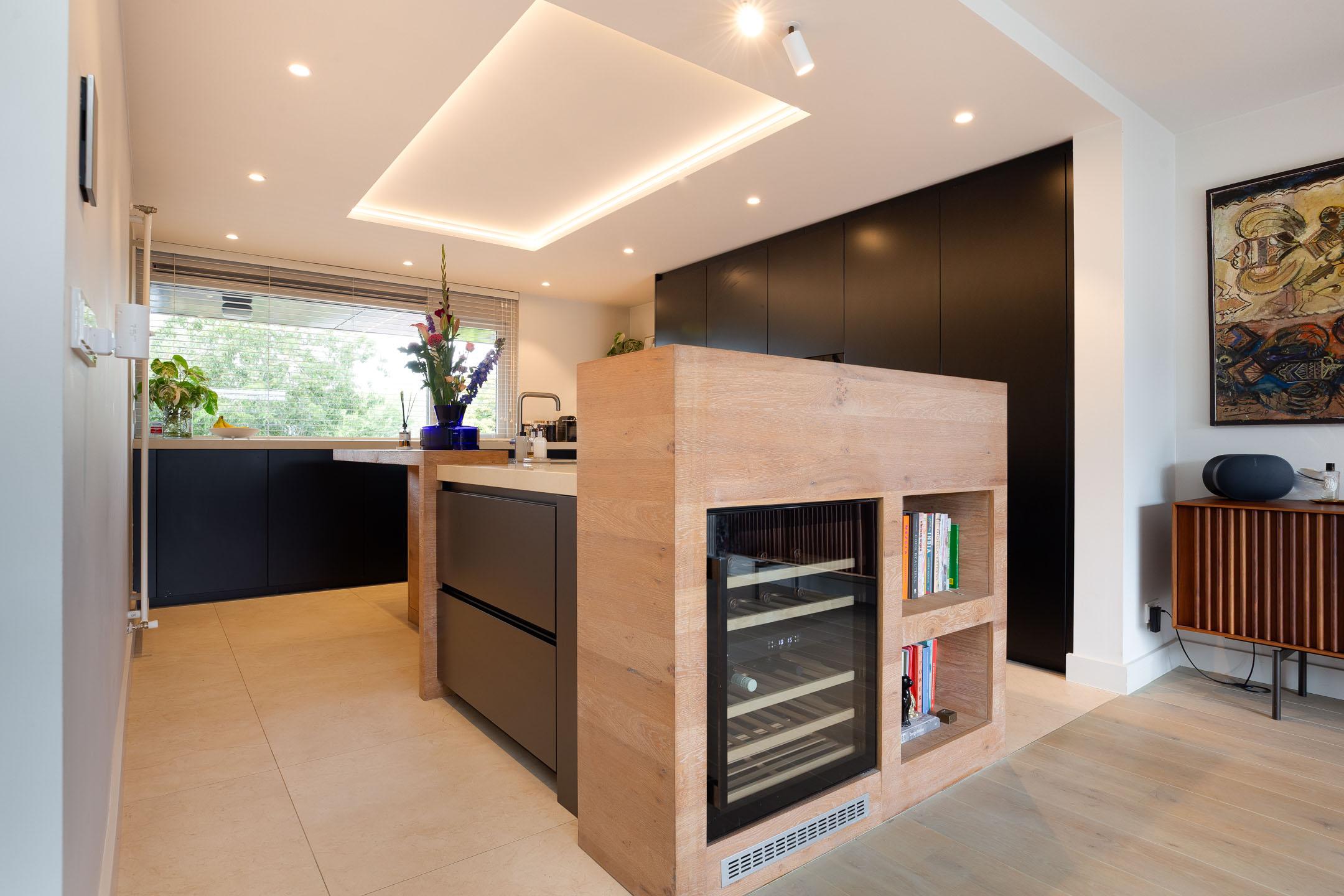Twee-onder-één-kap te koop: Villa Waterviolier 25, Waalwijk