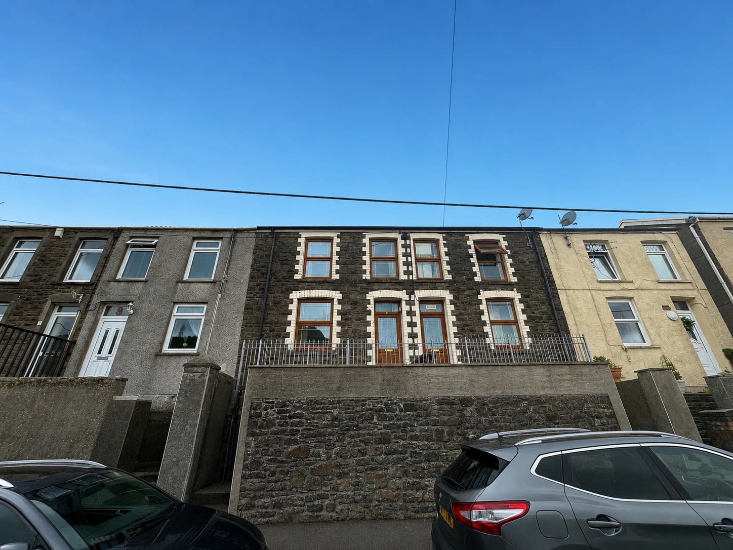 House Lower Church Street in Pontycymer