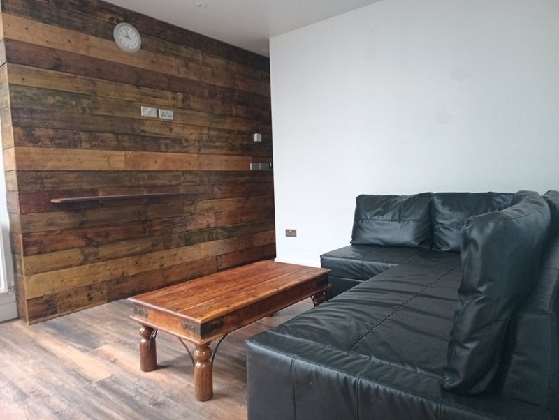 Room Maerdy Road in Maerdy