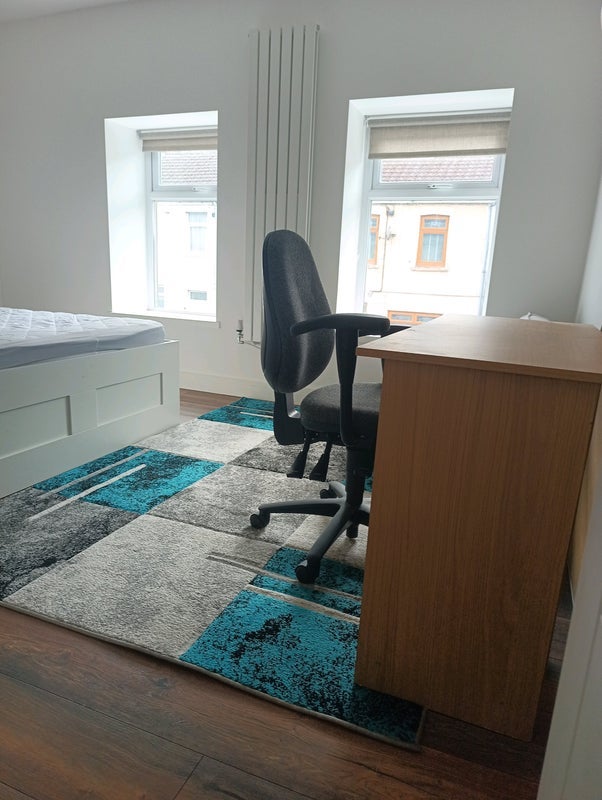 Room Maerdy Road in Maerdy