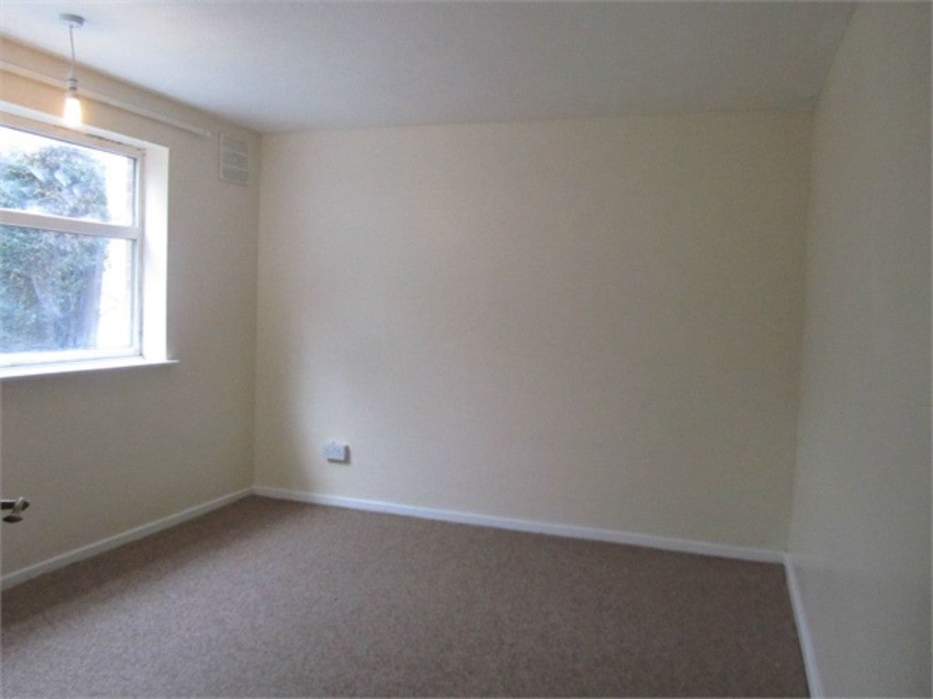Flat FOLESHILL RD in Coventry
