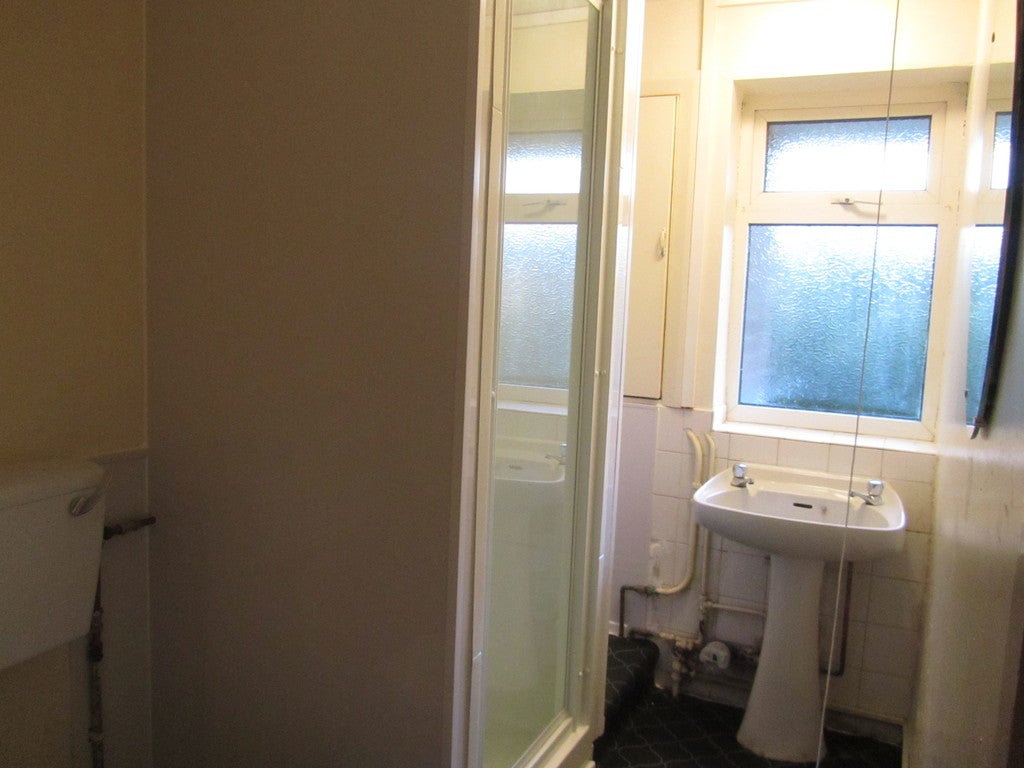 Flat FOLESHILL RD in Coventry