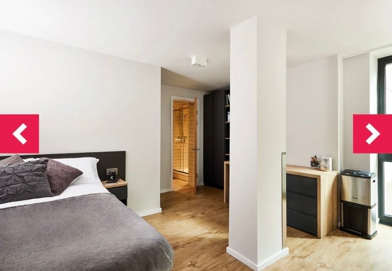 Room Portland Crescent in Leeds