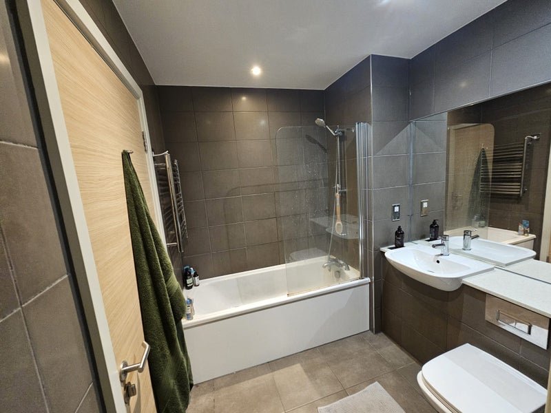 Room Ellesmere Street in Manchester