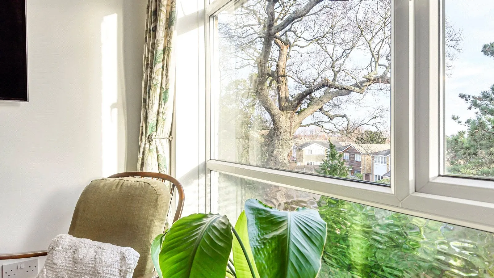 Flat Bycullah Road in Greater London