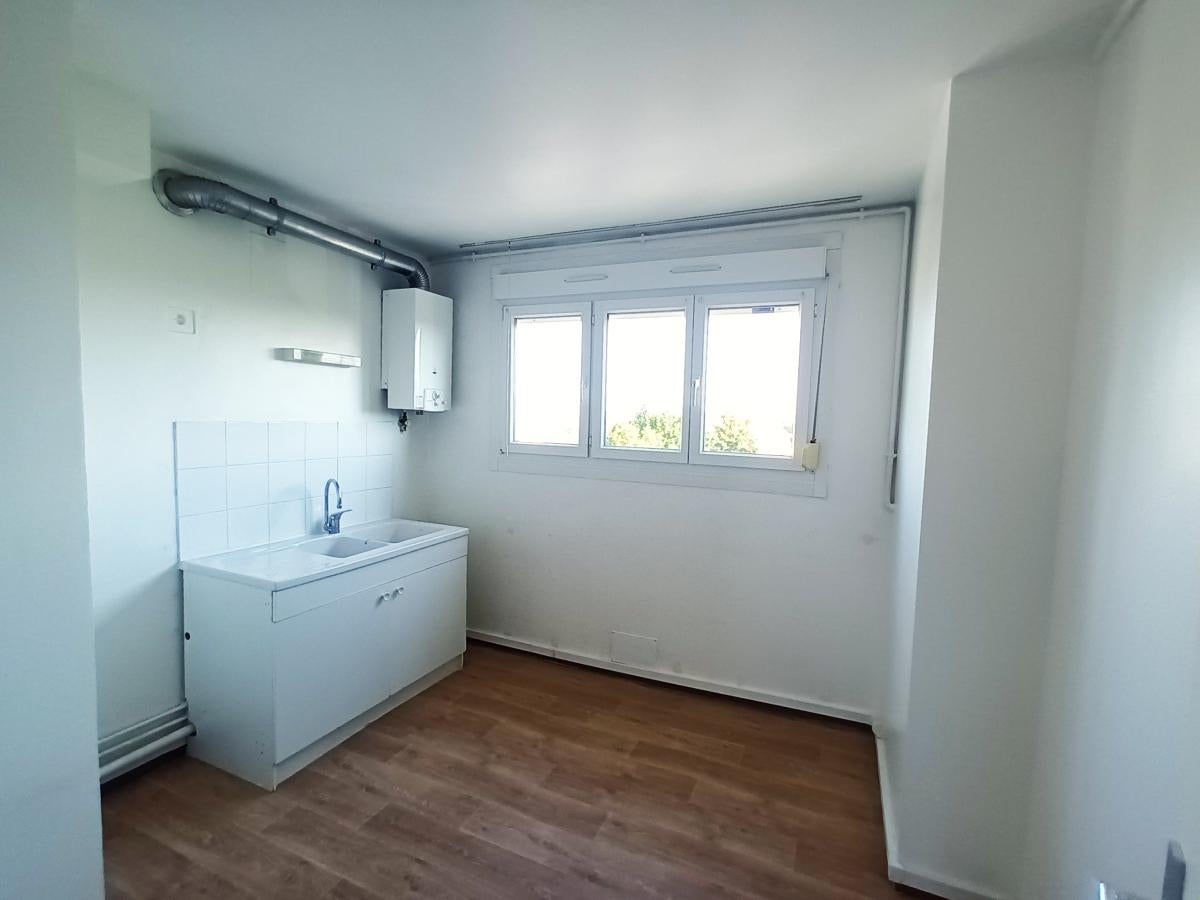 Flat Rue Desbureaux in Reims