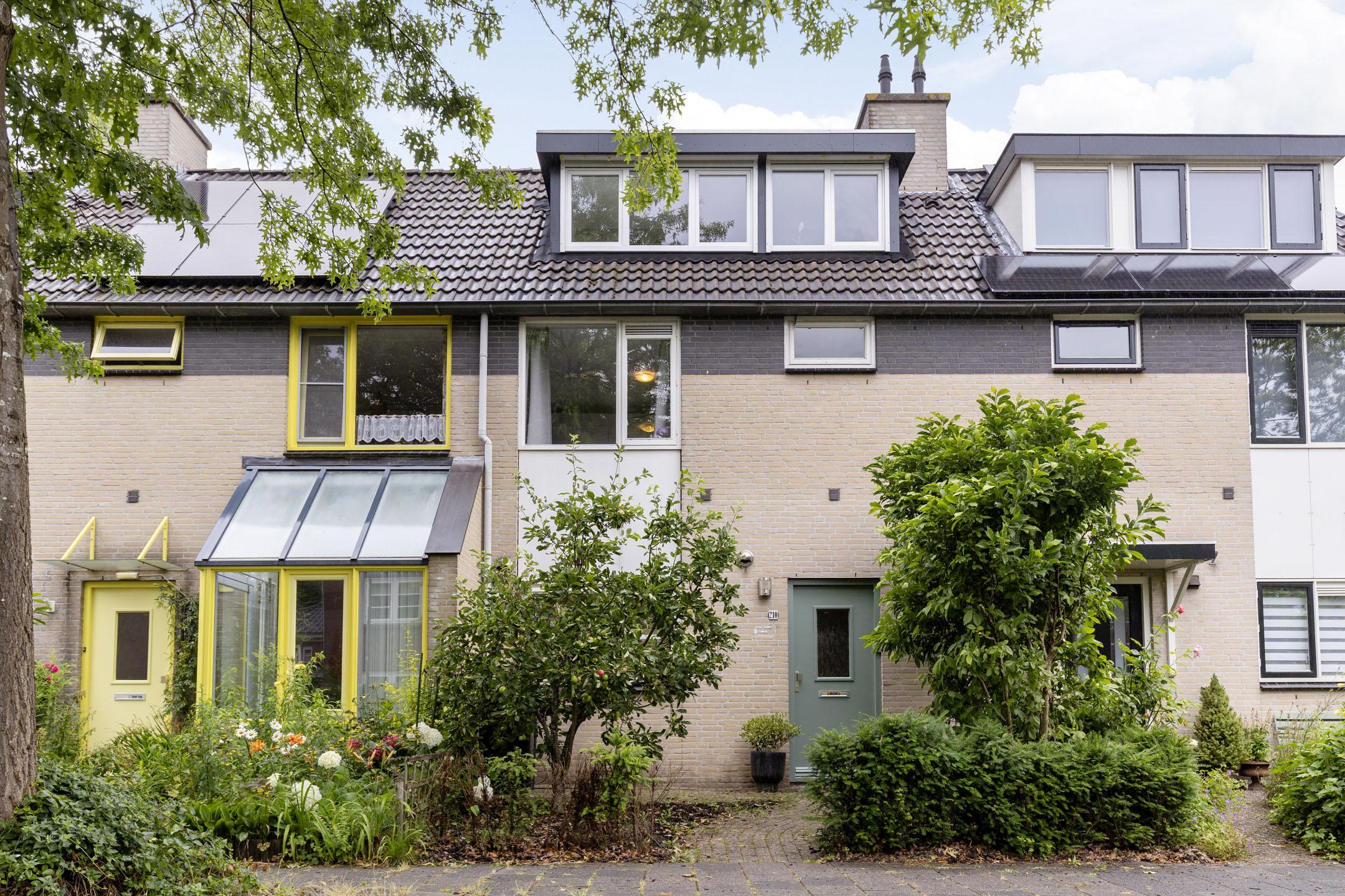 Huis Stinzenlaan Zuid 210 in Breukelen