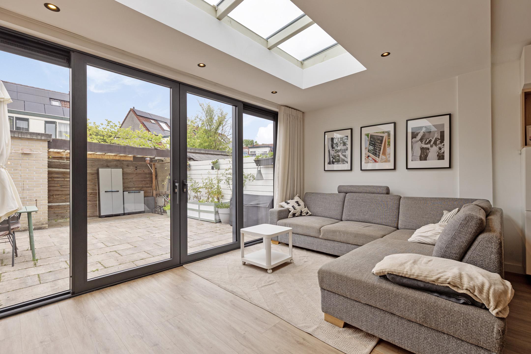 Tussenwoning te koop: Stinzenlaan Zuid 210, Breukelen