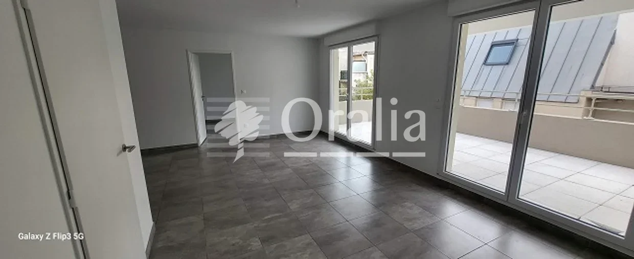 Appartement Rue Arago à Nîmes