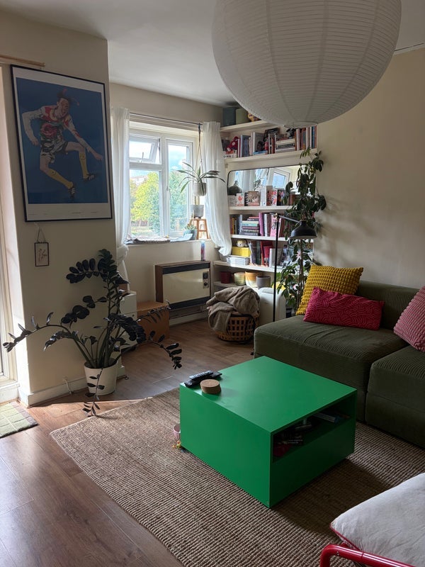 Room White Post Lane in Greater London