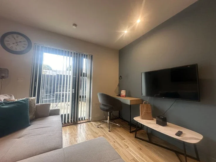 Flat Oakfield Street in Cardiff