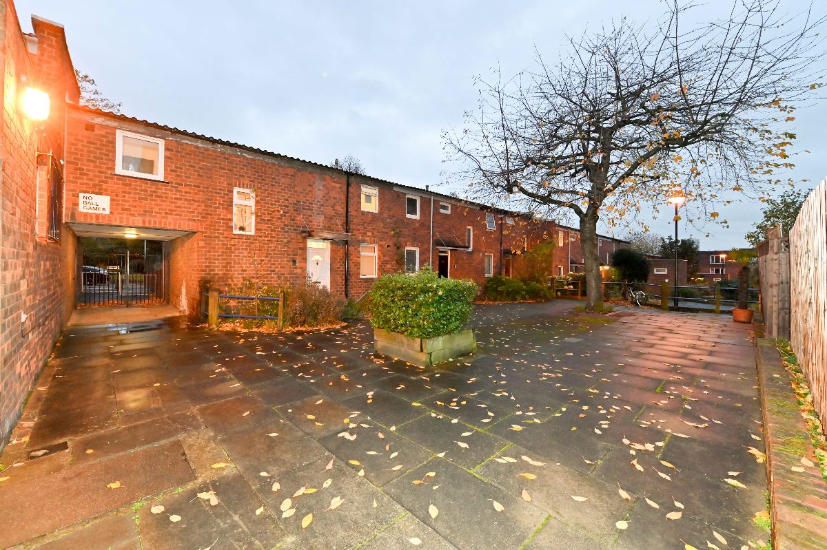 House Centurion Close in Greater London