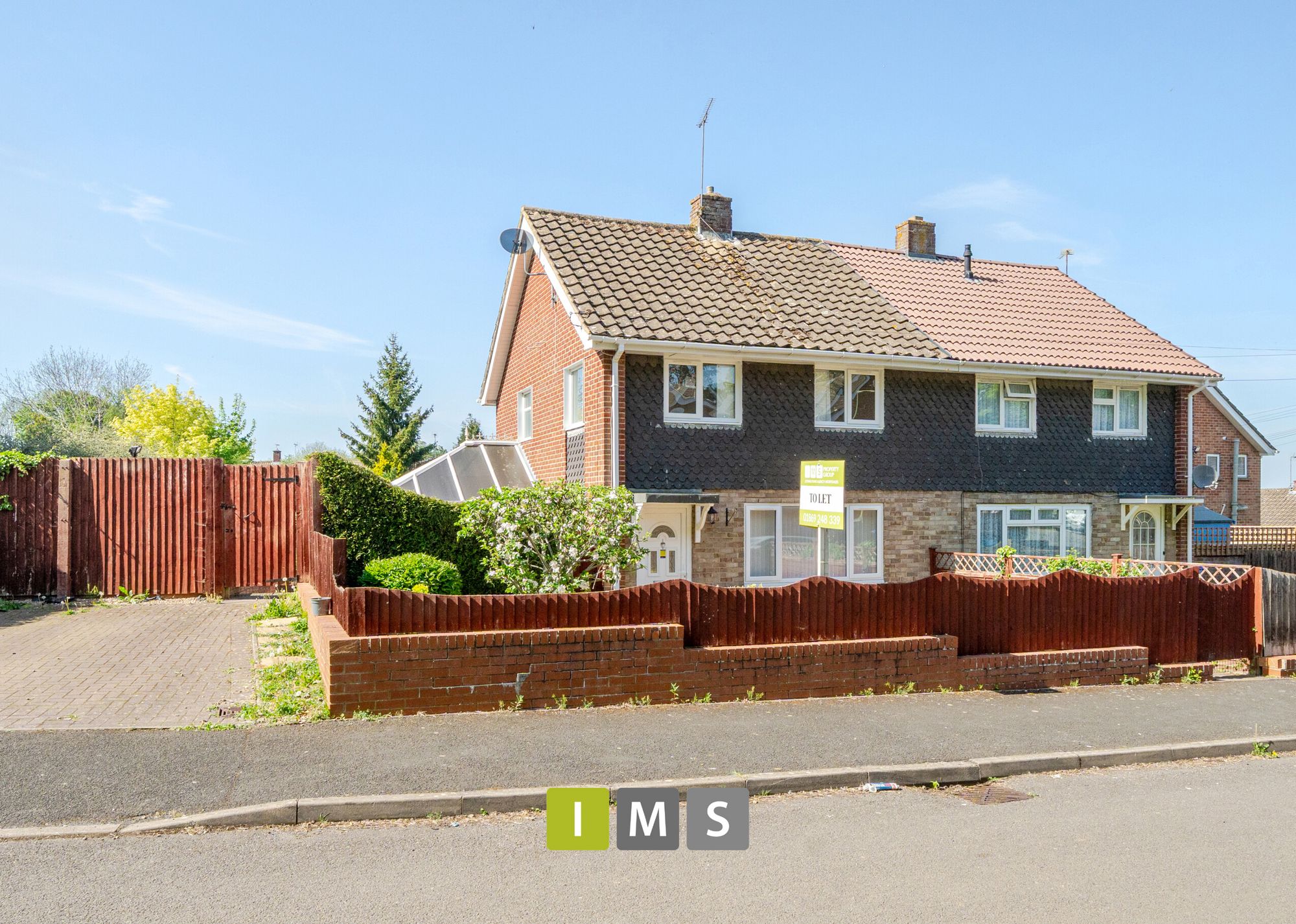 House Thornbury Rise in Cherwell District