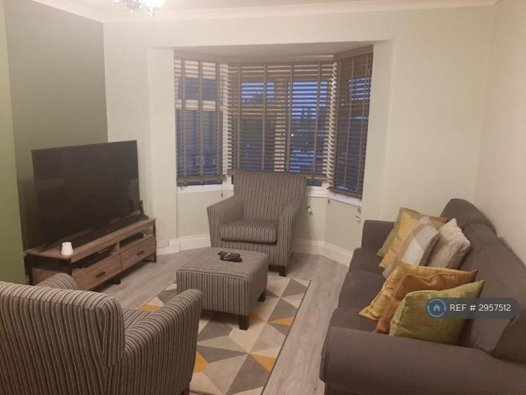 Flat Edgehill Road in Greater London