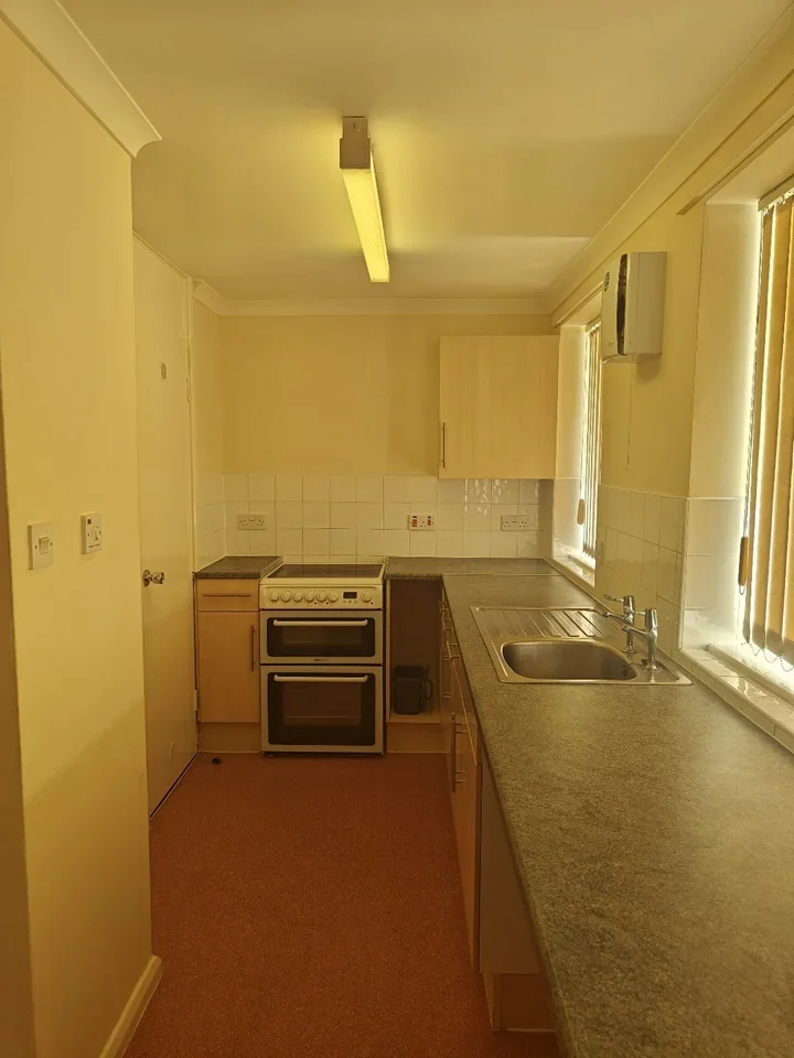 Flat Brookside Way in Southampton