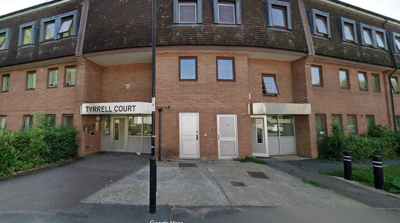 Flat Brookside Way in Southampton