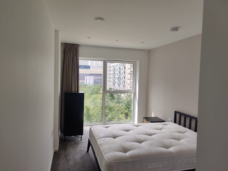 Room Mirabelle Gardens in Greater London