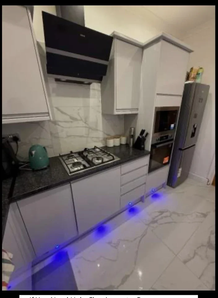 Room Ballards Lane in Greater London