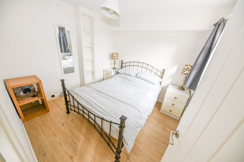 Flat Arragon Court in Waterlooville
