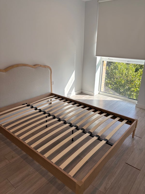 Room Ash Avenue in Greater London