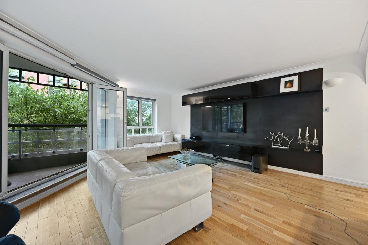 Flat Admiral Walk in City of Westminster