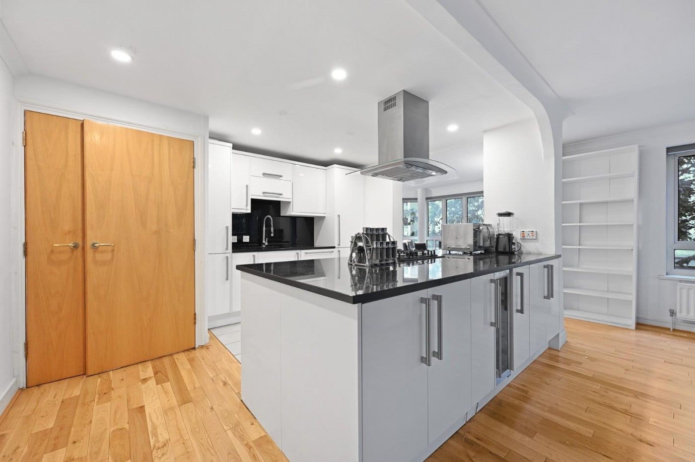Flat Admiral Walk in City of Westminster