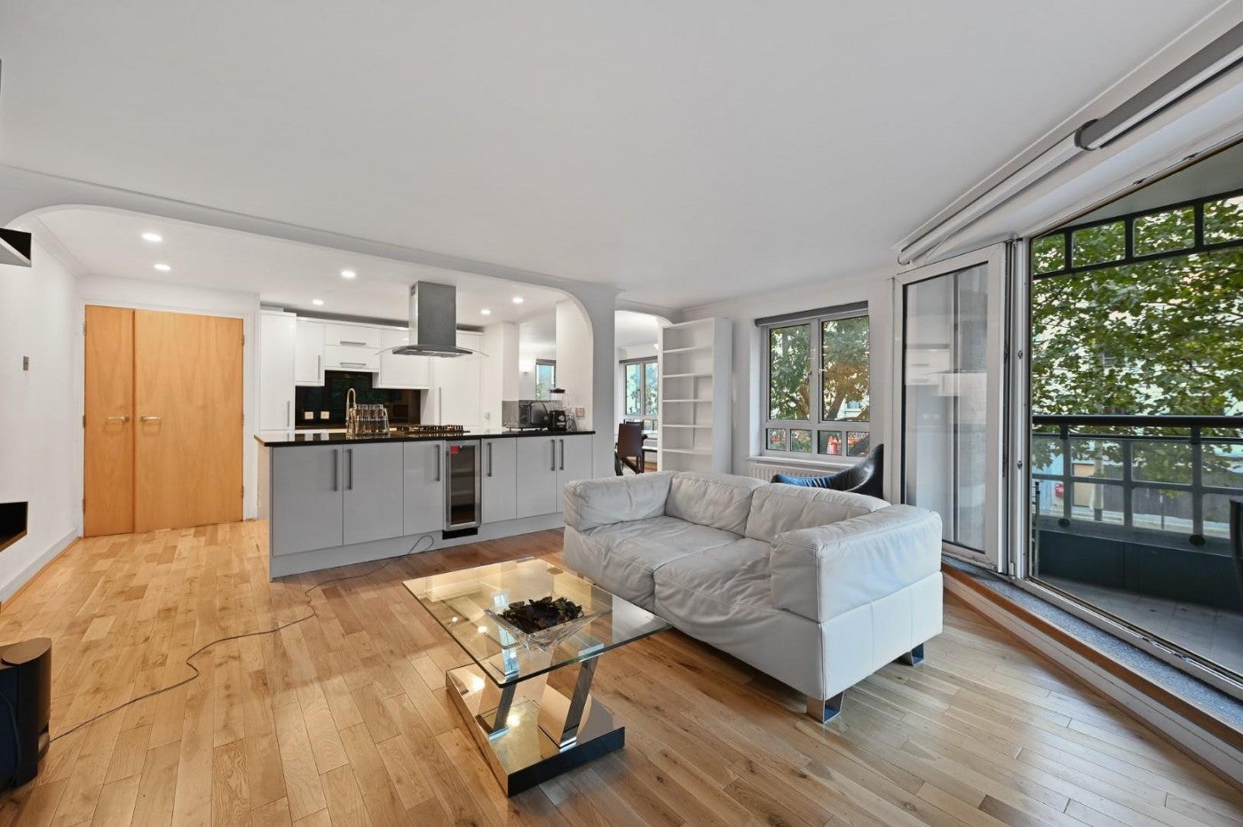Flat Admiral Walk in City of Westminster