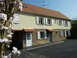 Flat Rue de Saint-Martin-le-Nœud in Aux Marais