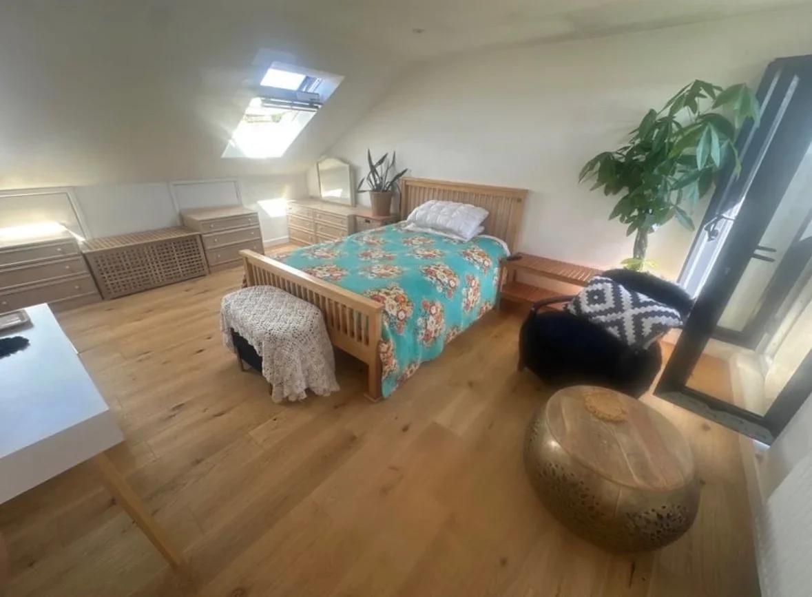 Room Elmer Road in Greater London