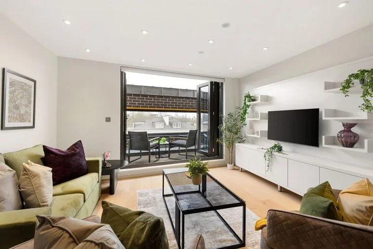Flat Hornsey Road in Greater London