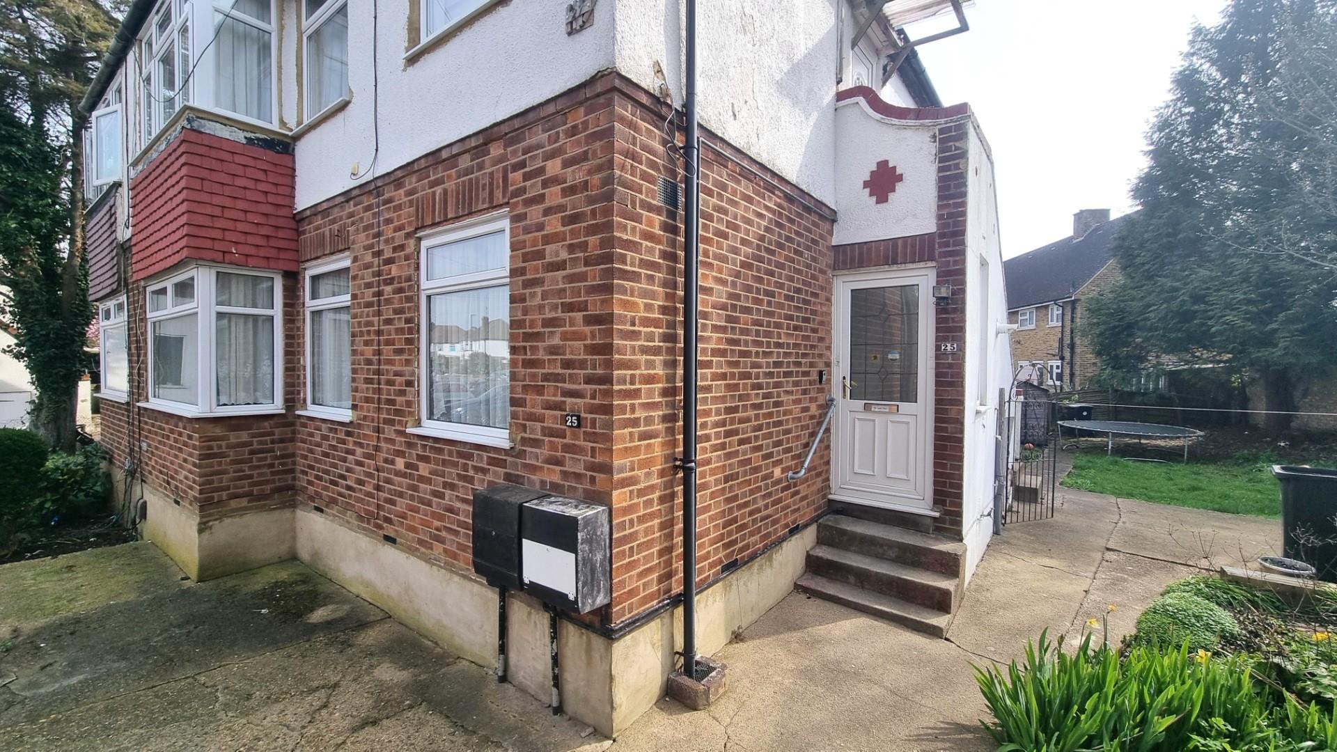 House Stainton Road in Greater London