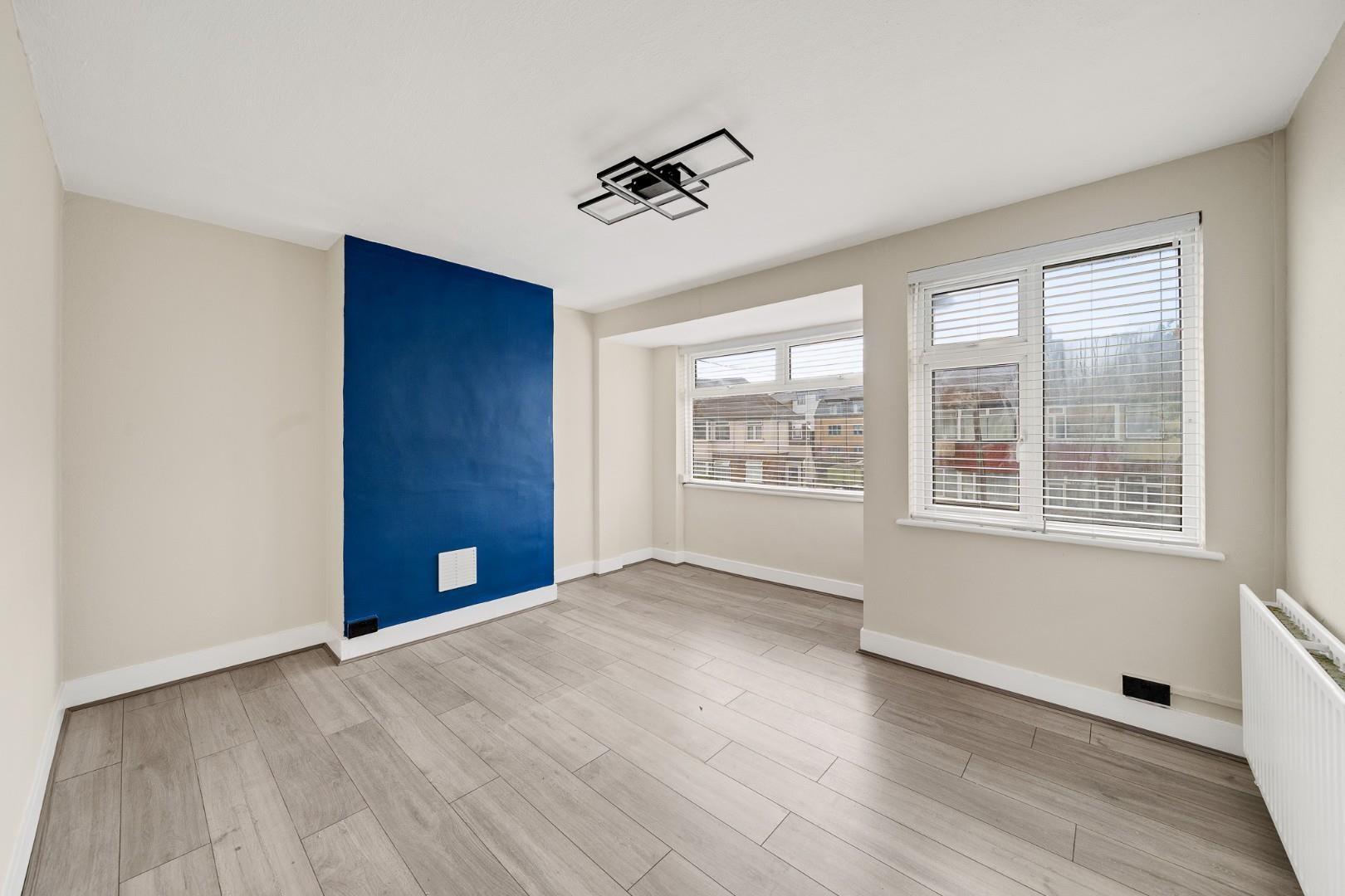 Flat Stainton Road in Greater London