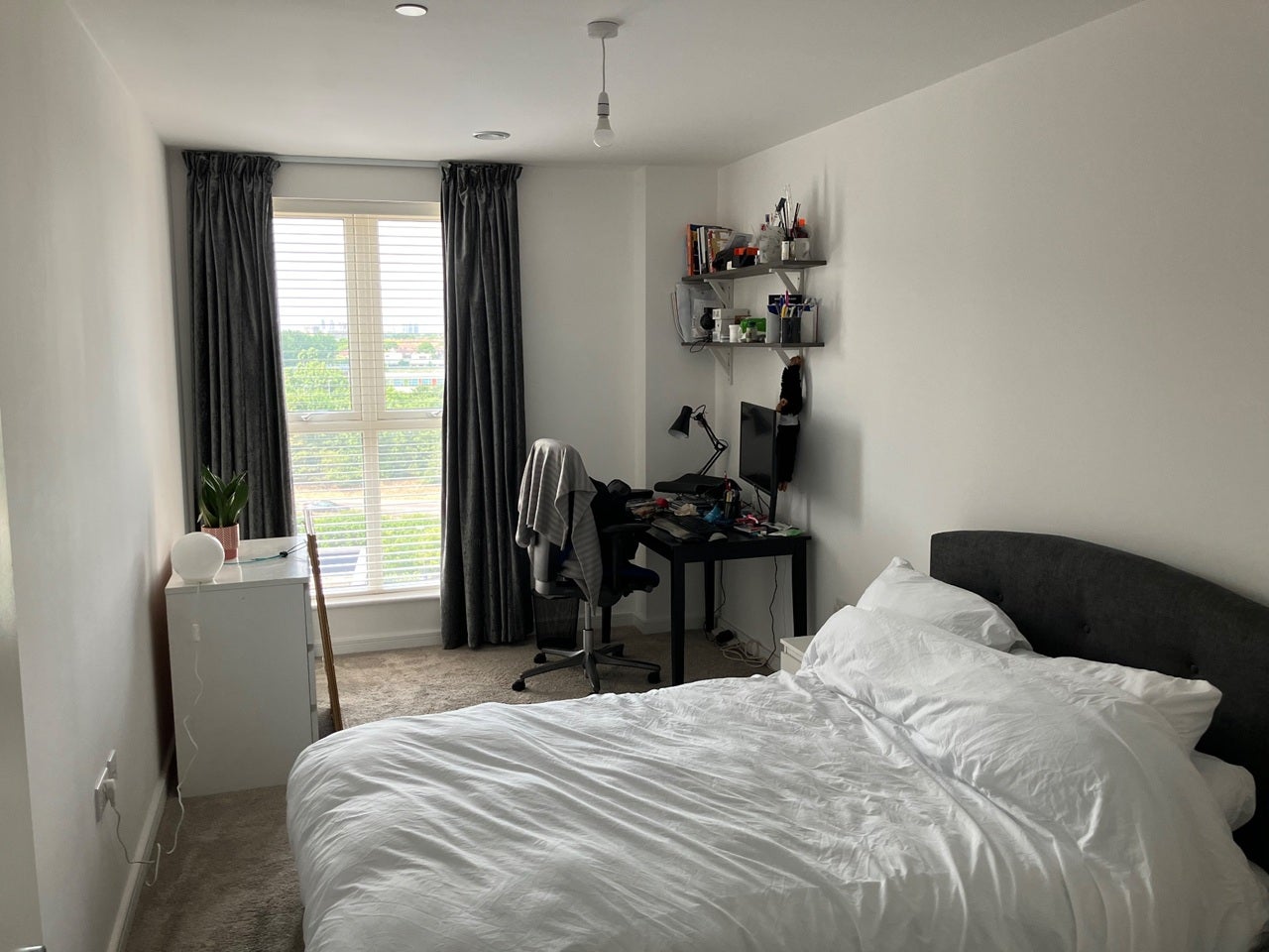 Room Fleet Road in Greater London