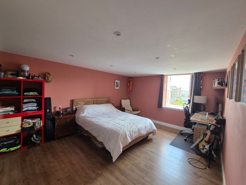 Flat Broad Wynd in City of Edinburgh