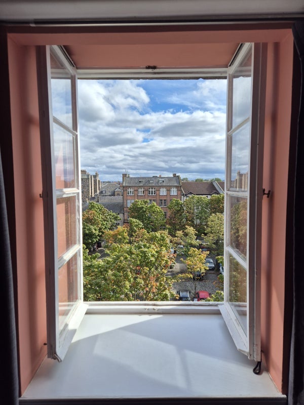 Flat Broad Wynd in City of Edinburgh