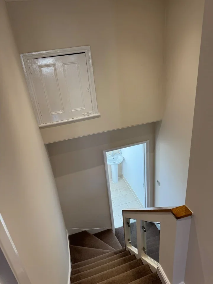 Flat Finborough Road in Greater London