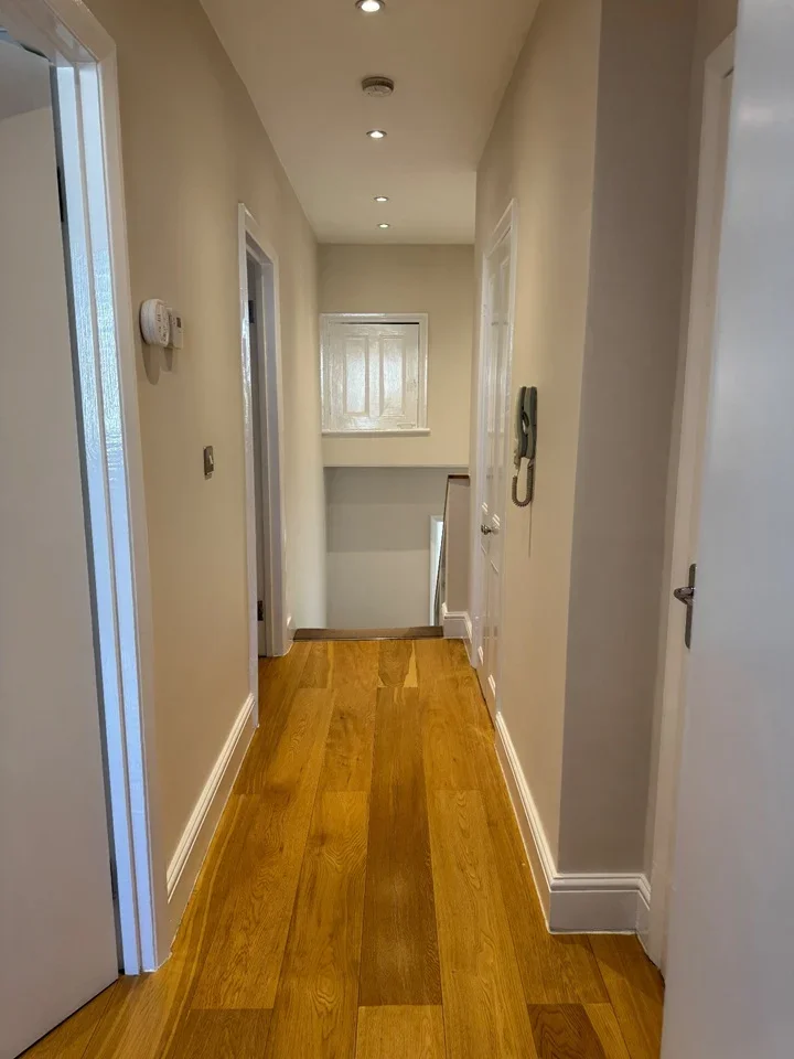 Flat Finborough Road in Greater London