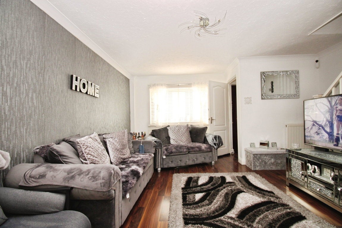 House Wood Green in Basildon