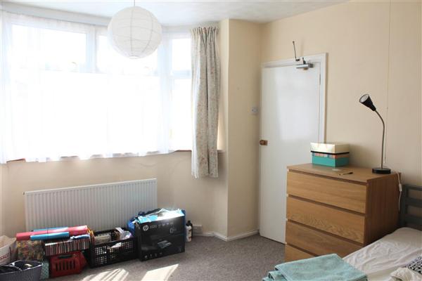 House Hunters Way in Filton