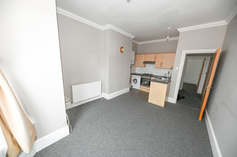 Flat Worthing Road in Portsmouth