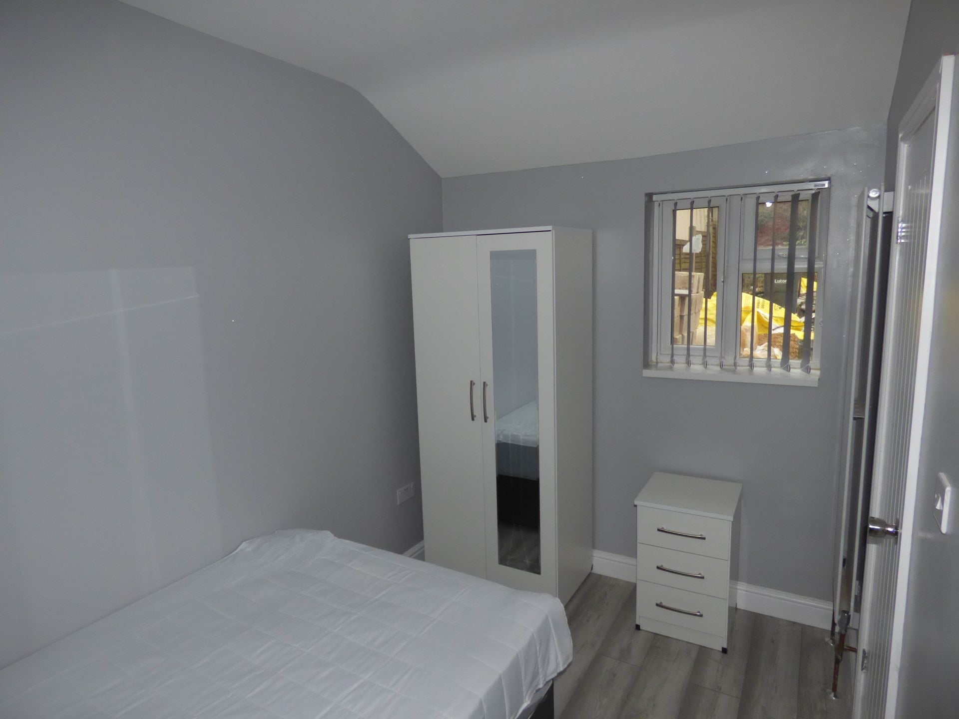 Room Avondale Road in Luton
