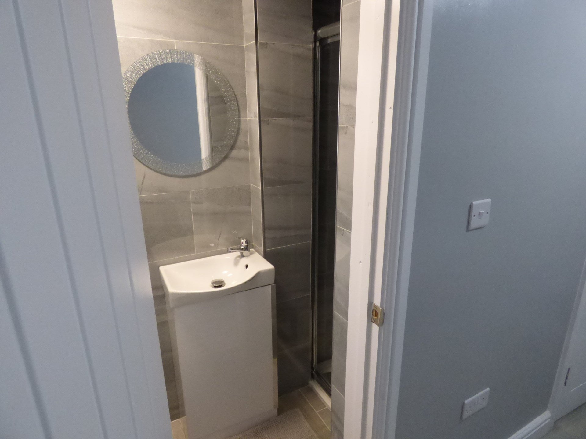 Room Avondale Road in Luton