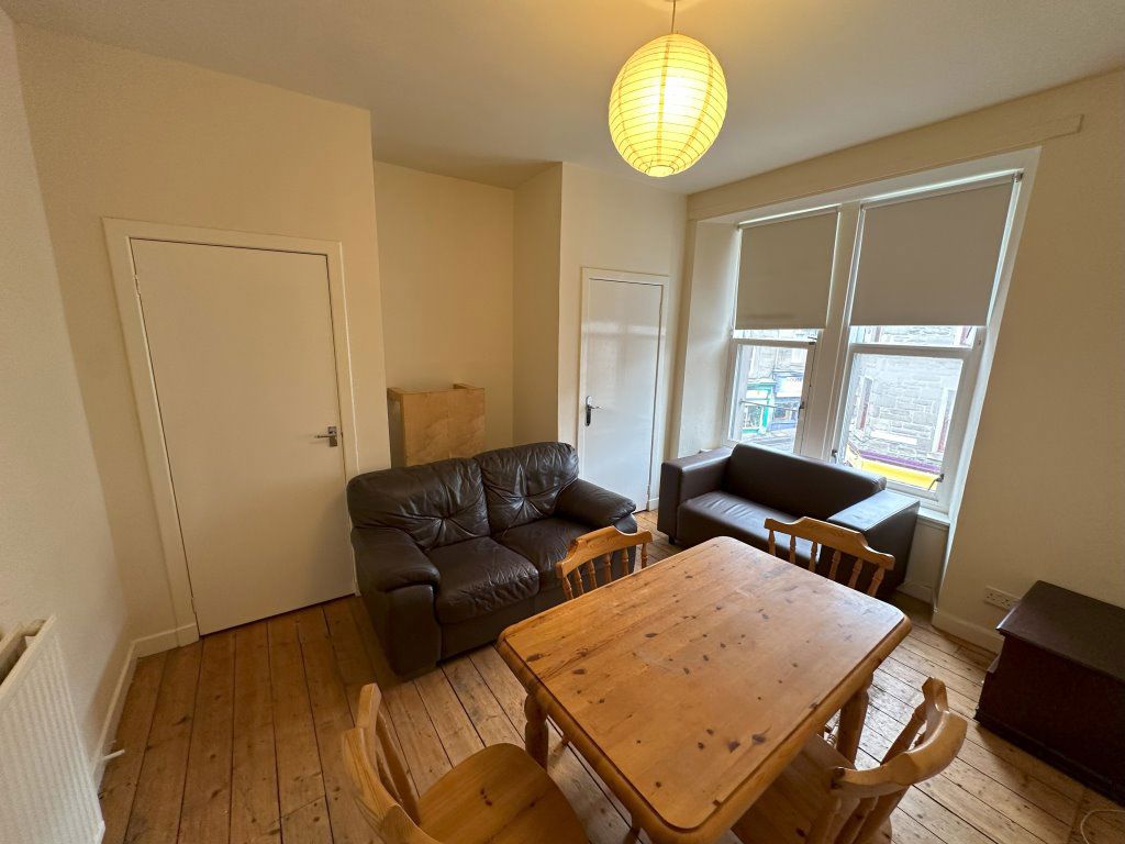 Room Kemback Street in Dundee