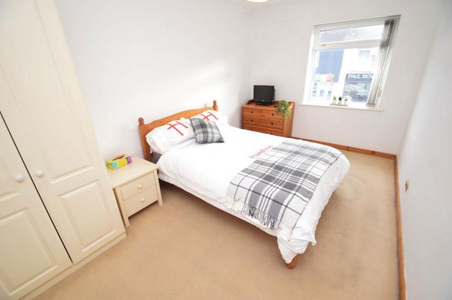 Room High Street in Carrville