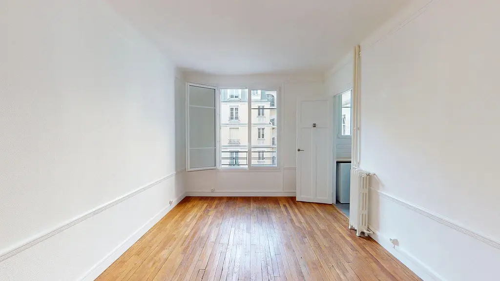 Appartement Rue du Dobropol à Paris