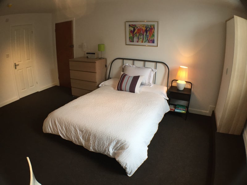 Room Main Street in Runcorn